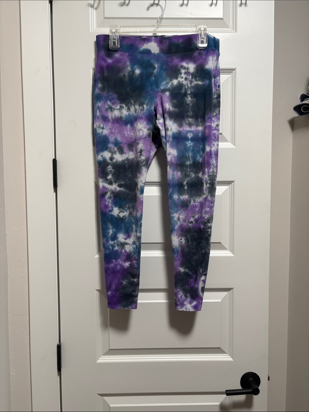 Torrid Tie-Dye Purple & Blue Leggings
